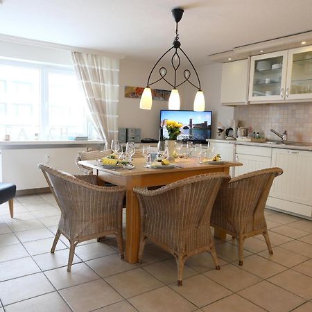 Strandnahe Ferienwohnung, Zentral Gelegen, Wlan Und Balkon, Andreas Dirks-Str. 1 Вестерланд Экстерьер фото